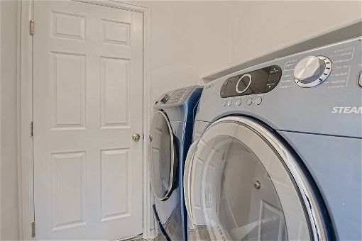 40 Laundry Room.jpg